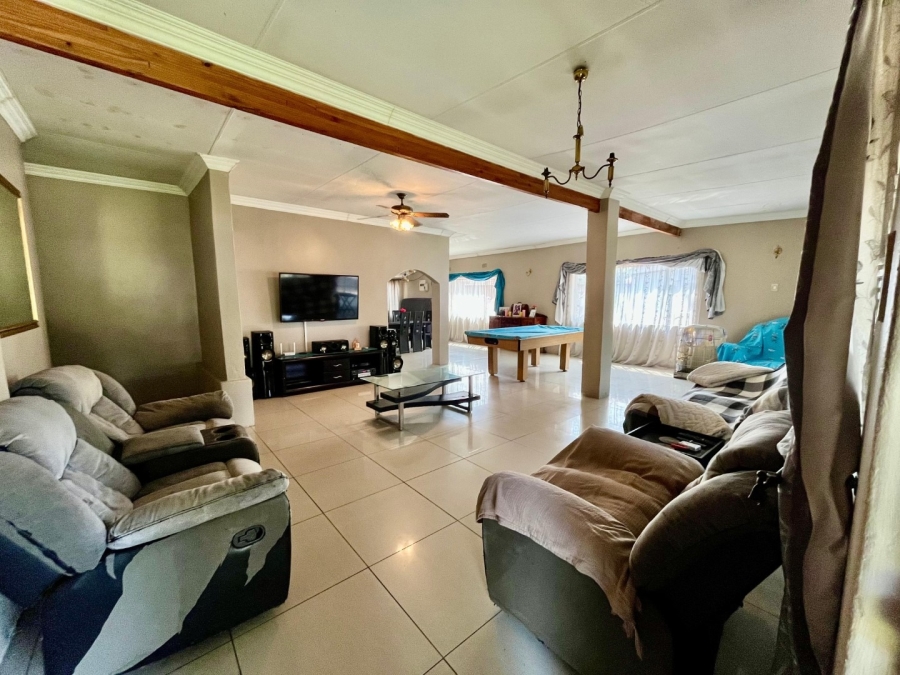 3 Bedroom Property for Sale in Oos Einde North West